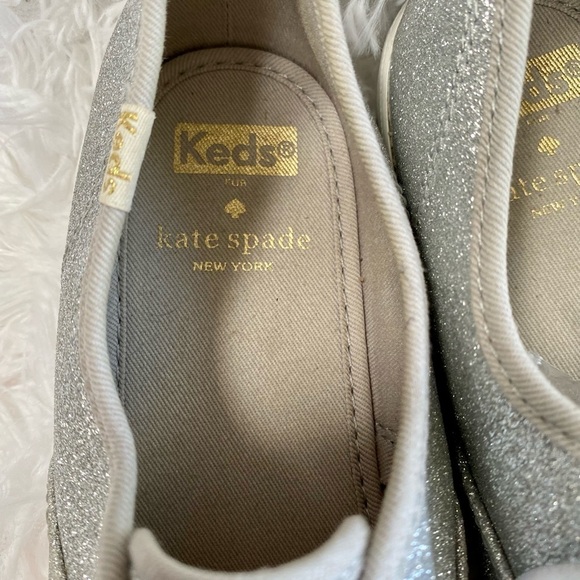 Woman's Kate Spade x Keds Silver Glitter Wedding Sneakers size 6 - Picture 3 of 8